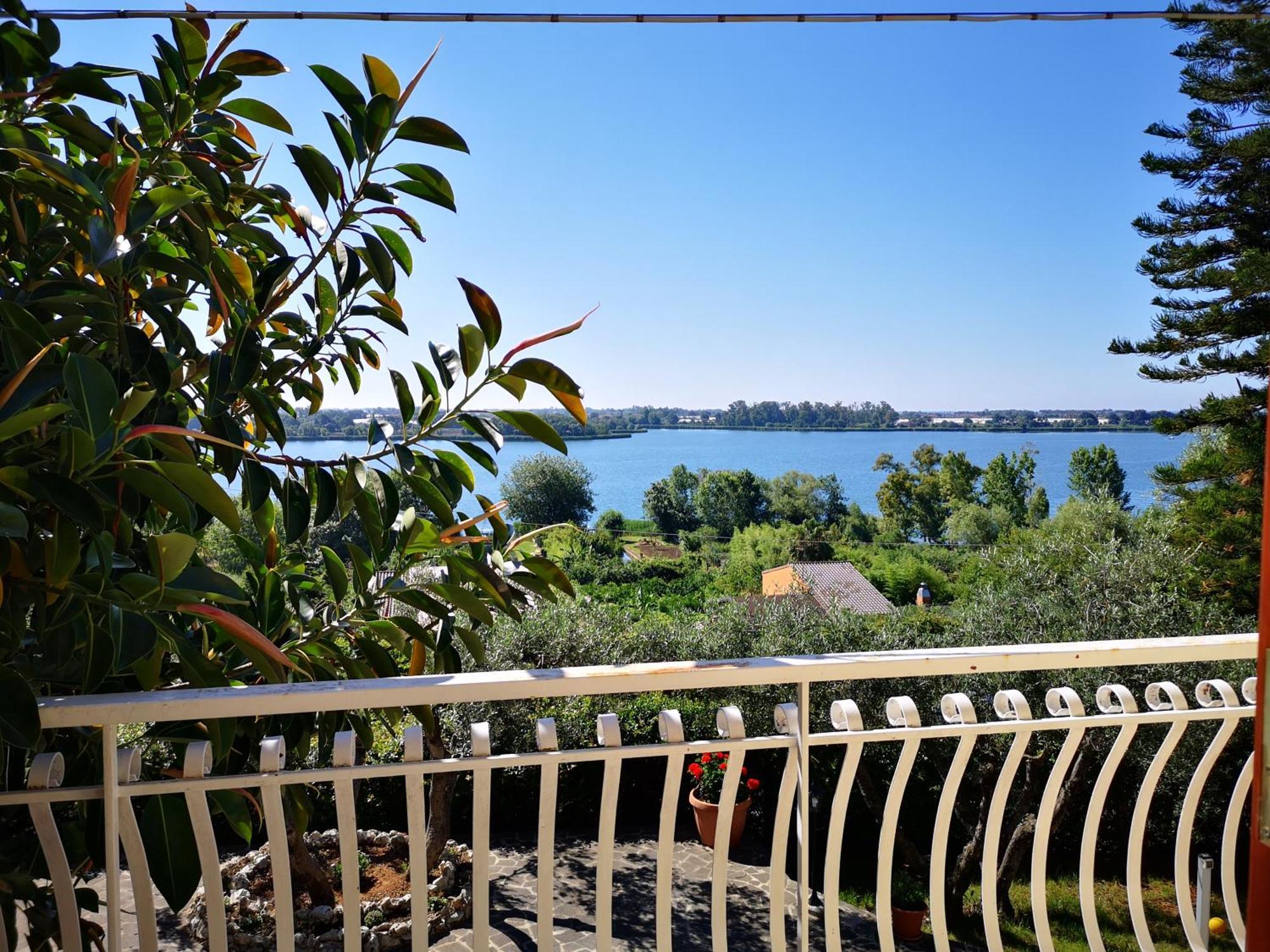 טרצ'ינה Sul Lago Dorato חדר תמונה